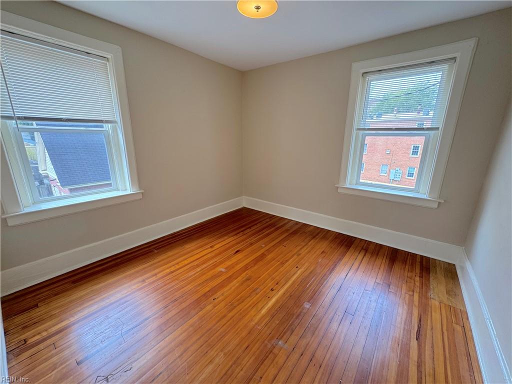 1217 Colonial Ave Property Photo 23