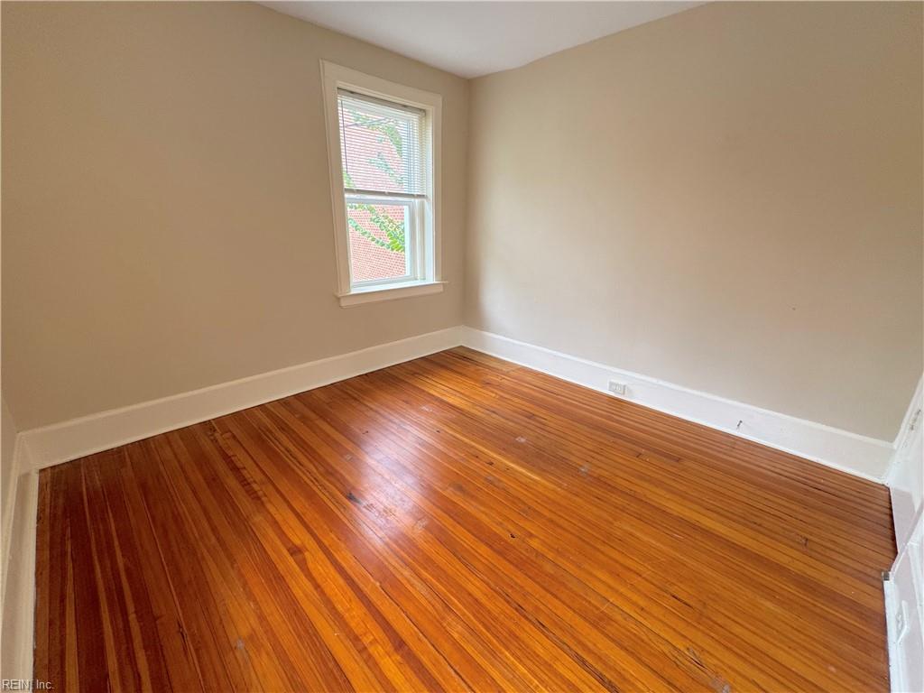 1217 Colonial Ave Property Photo 28