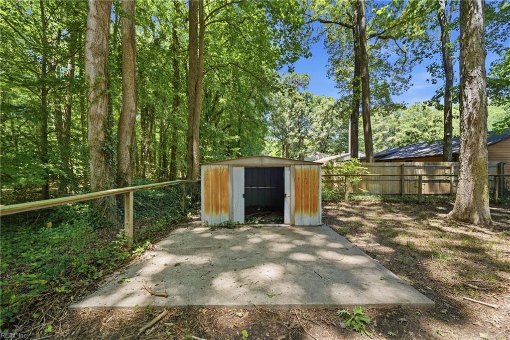 249 Batson Dr Property Photo 23