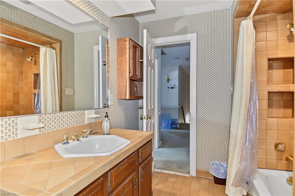 3617 Sea Breeze Point Trl Property Photo 43