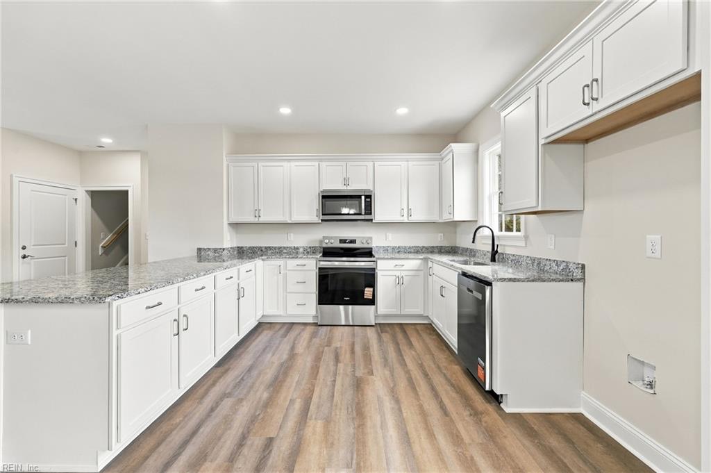 608 Lake Rd Property Photo 11