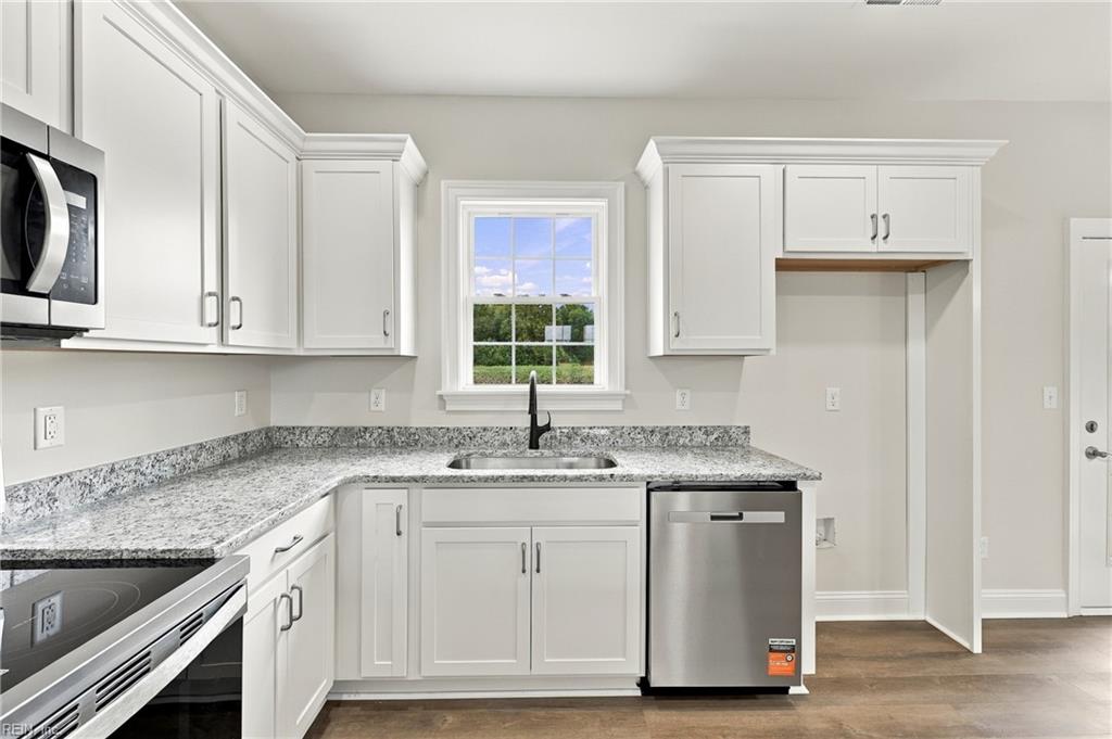 608 Lake Rd Property Photo 13