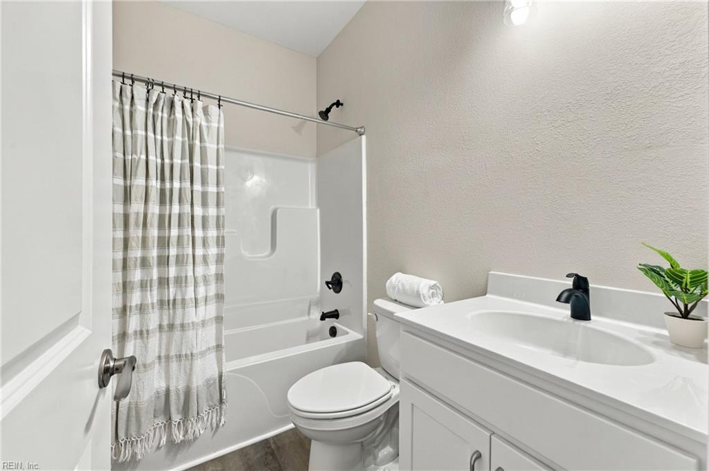608 Lake Rd Property Photo 19