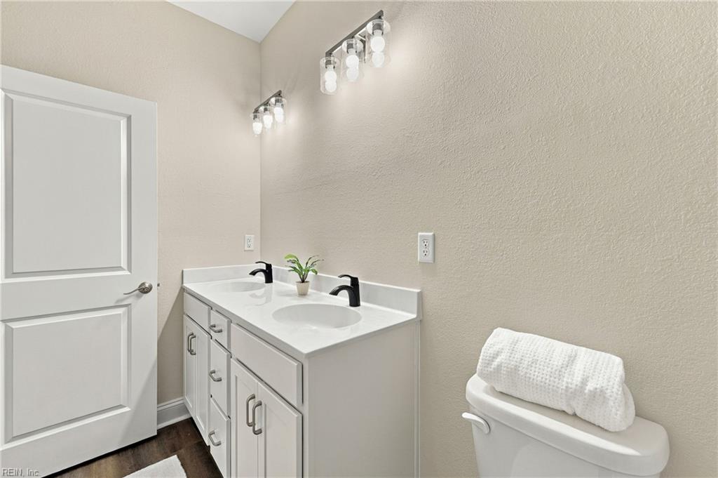 608 Lake Rd Property Photo 27