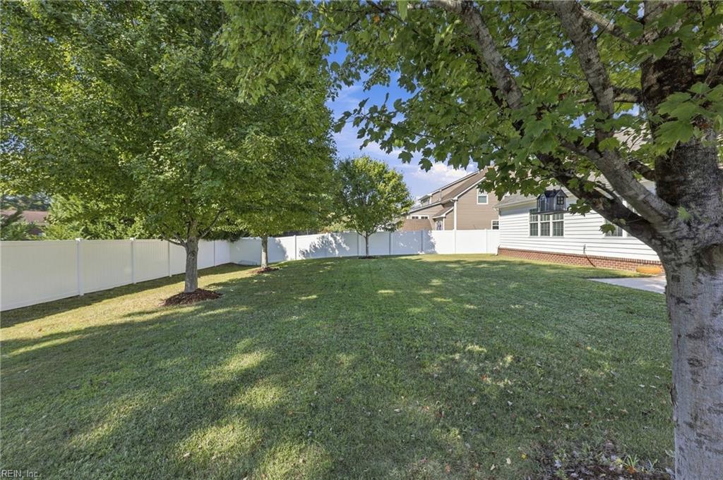 525 Hanbury Rd W Property Photo 37
