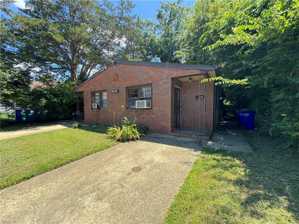 9268 Buckman Ave Property Photo 3