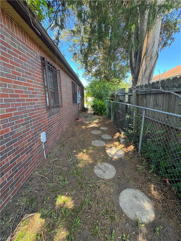 9268 Buckman Ave Property Photo 27