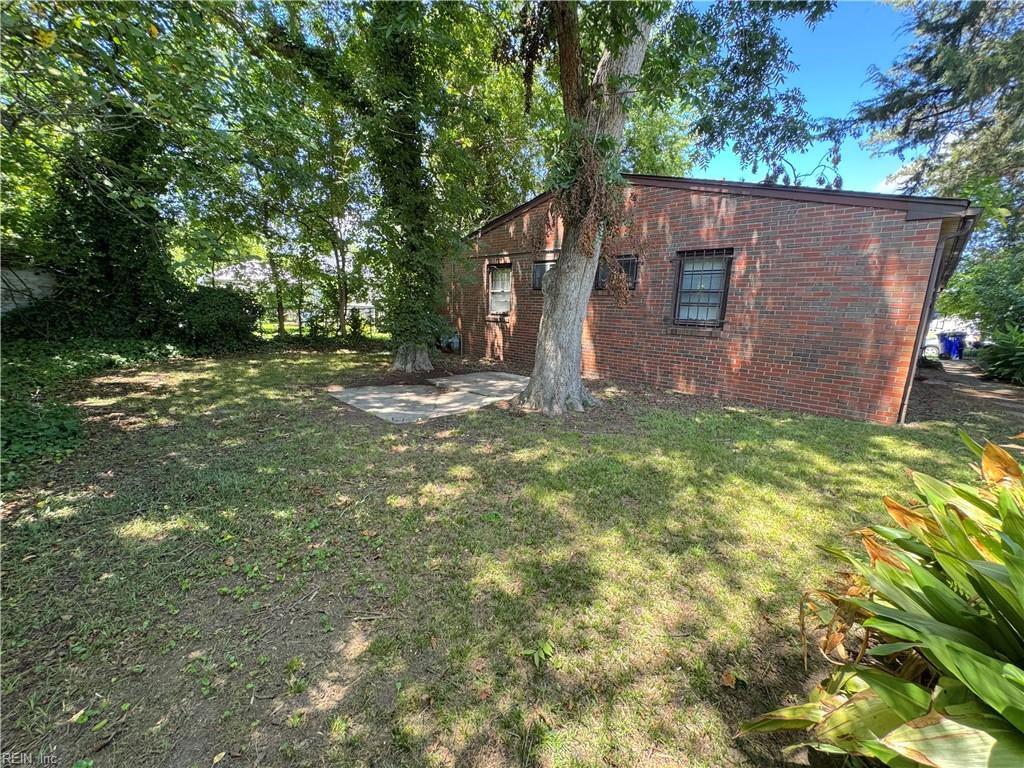9268 Buckman Ave Property Photo 29