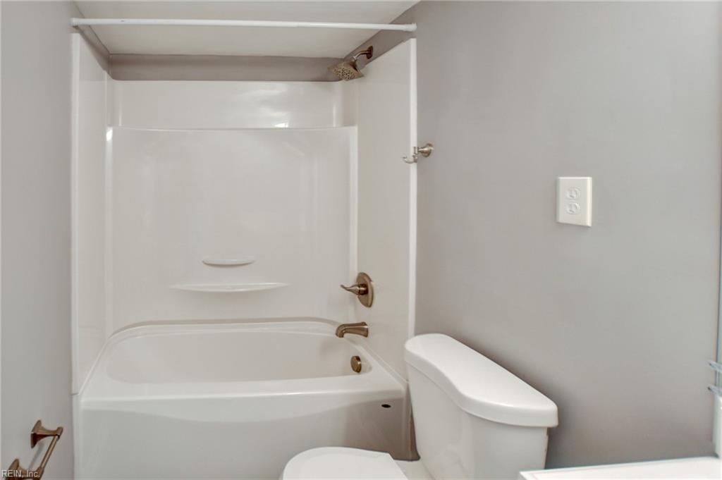 2912 Wesley St Property Photo 17