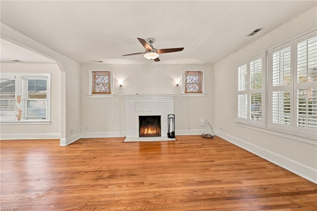 305 Lenox Ave Property Photo 8