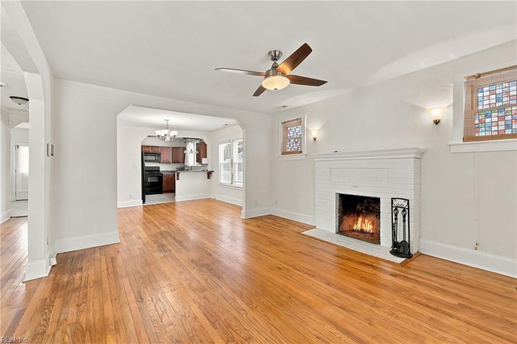 305 Lenox Ave Property Photo 10