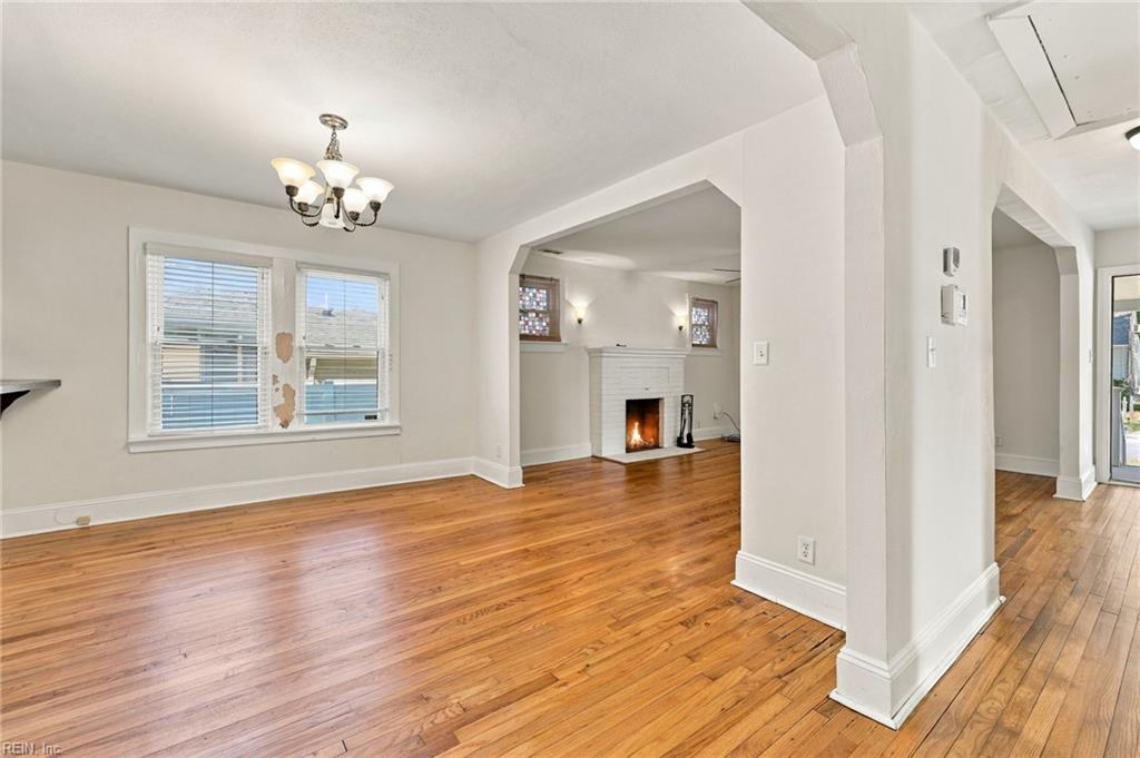 305 Lenox Ave Property Photo 13