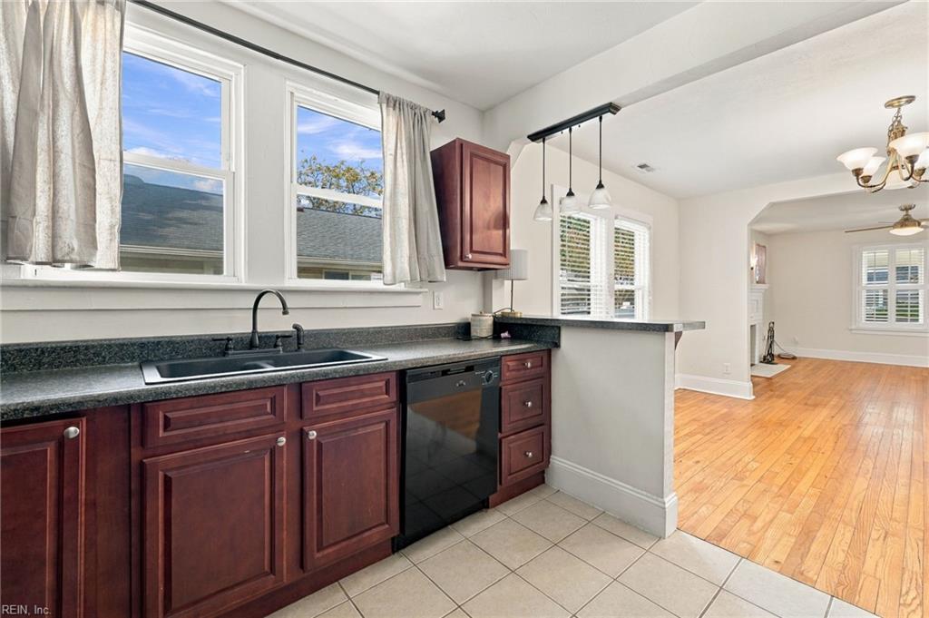 305 Lenox Ave Property Photo 17