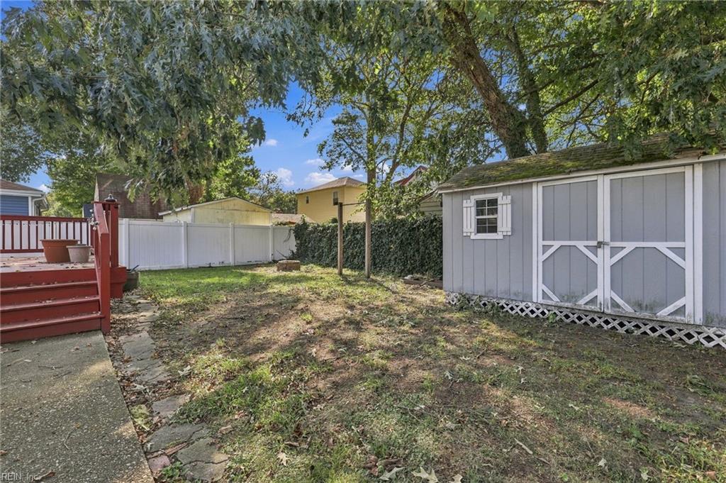 305 Lenox Ave Property Photo 41