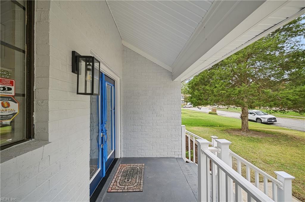 5304 Doon St Property Photo 5