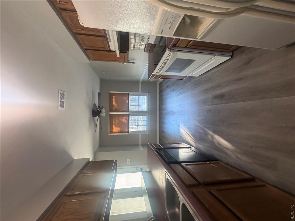 1852 Blairmore Arch Property Photo 17