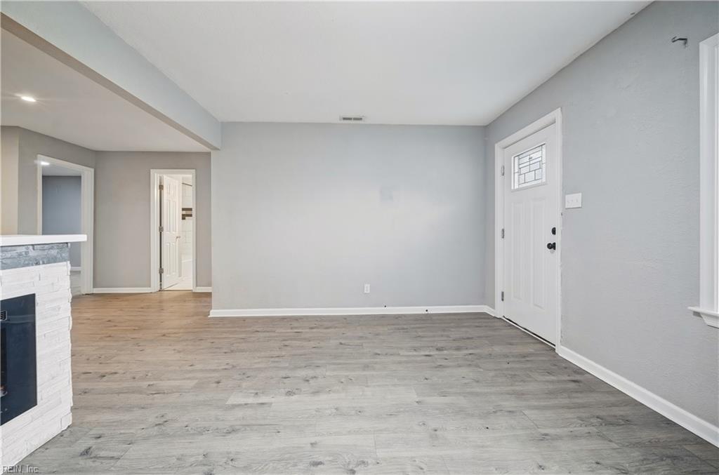 209 N Capital St Property Photo 5