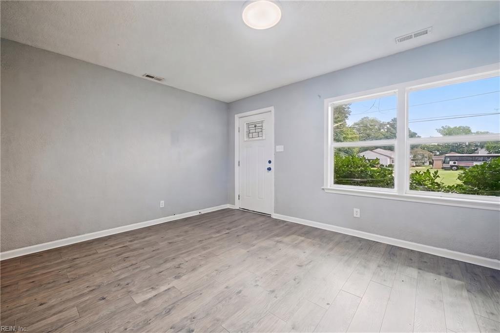 209 N Capital St Property Photo 7