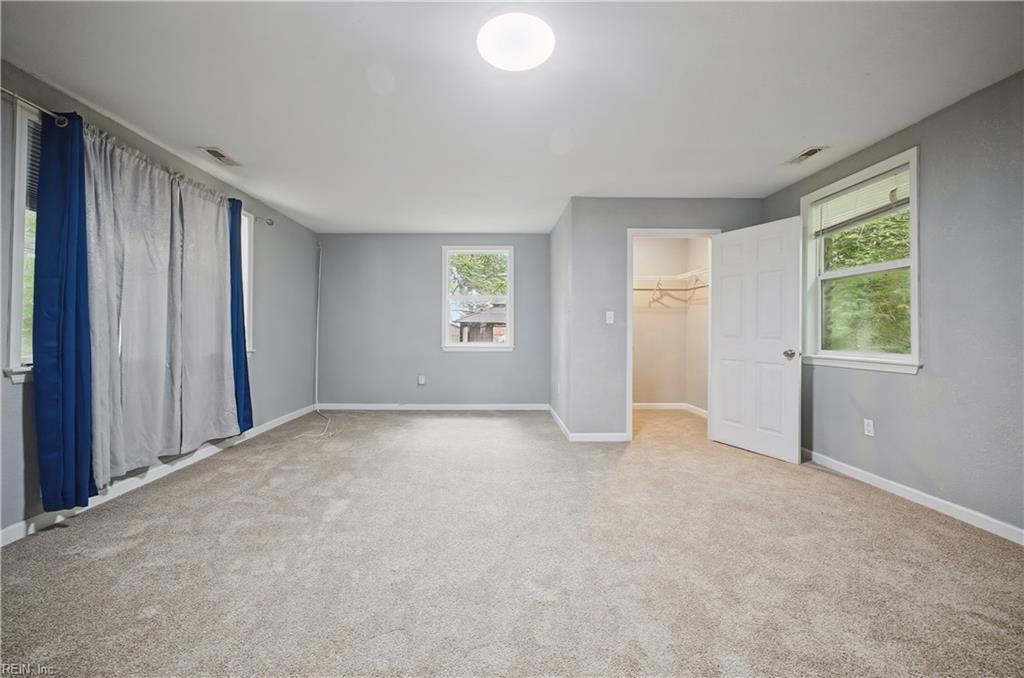 209 N Capital St Property Photo 21