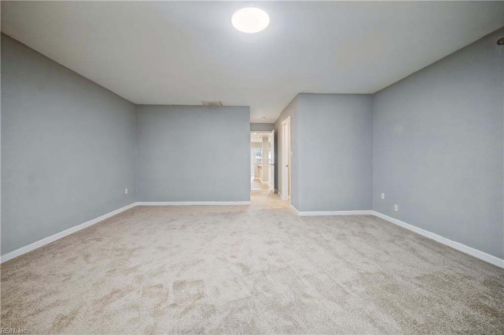 209 N Capital St Property Photo 22