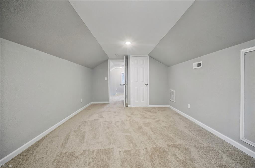 209 N Capital St Property Photo 28