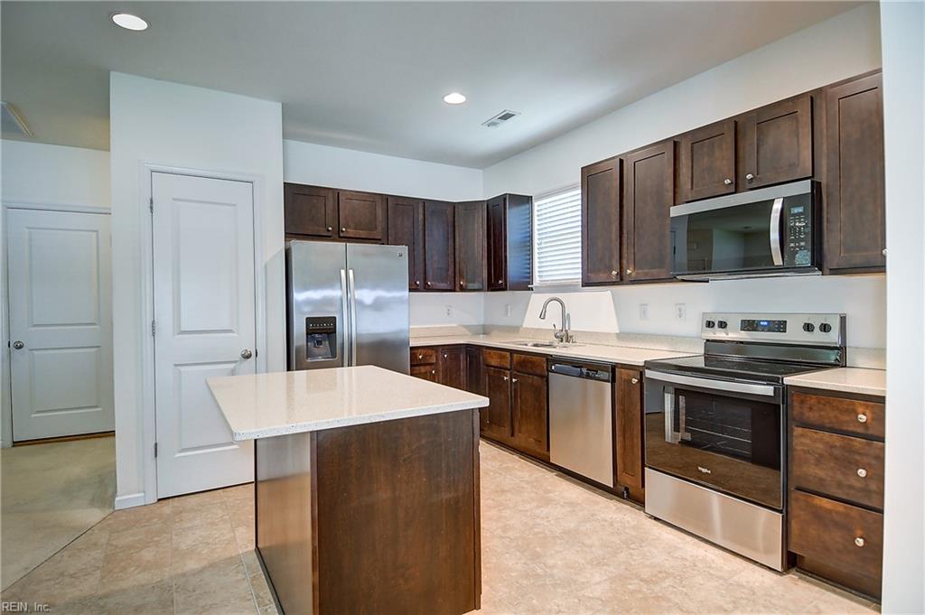 1121 Kinderly Ln Property Photo 2