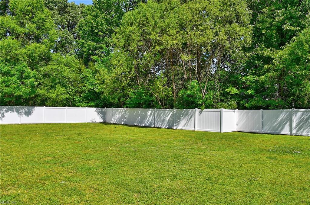 1121 Kinderly Ln Property Photo 7
