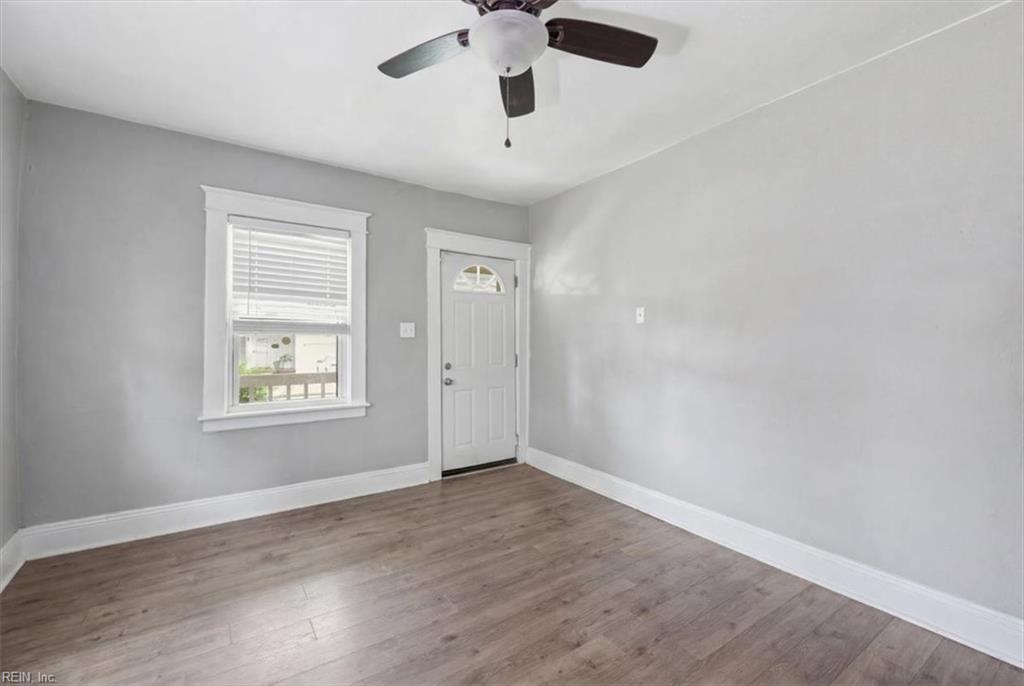 2931 Vimy Ridge Ave Property Photo 5