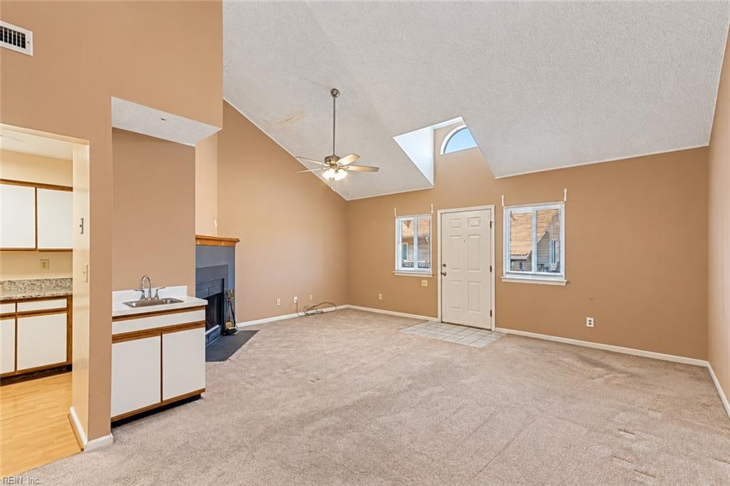 833 Little Bay Ave Property Photo 5