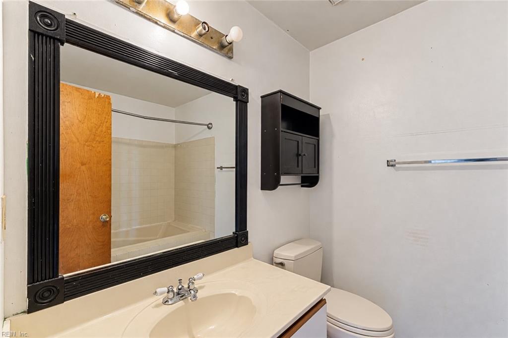 833 Little Bay Ave Property Photo 25
