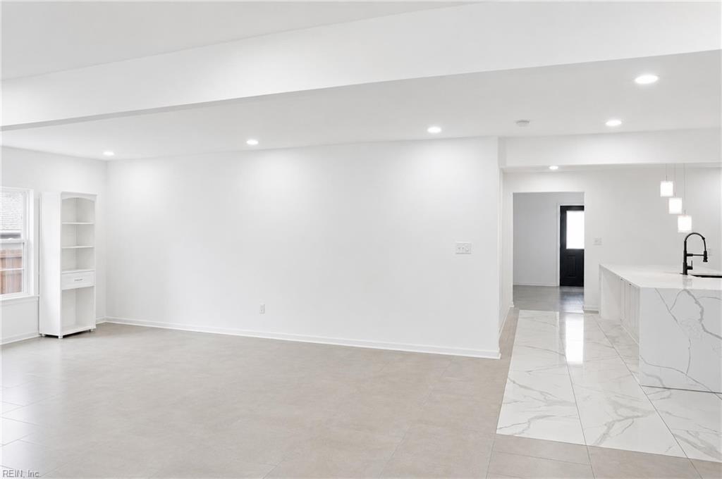 845 N King St Property Photo 4