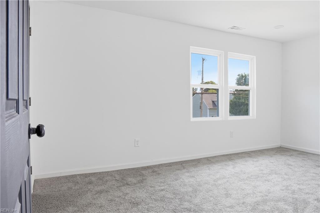 845 N King St Property Photo 22