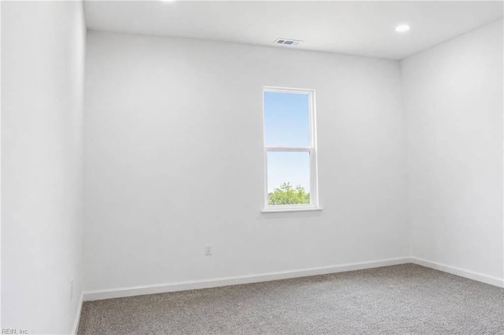 845 N King St Property Photo 30