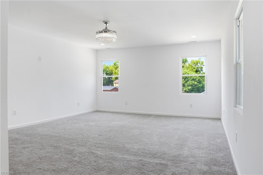 845 N King St Property Photo 34