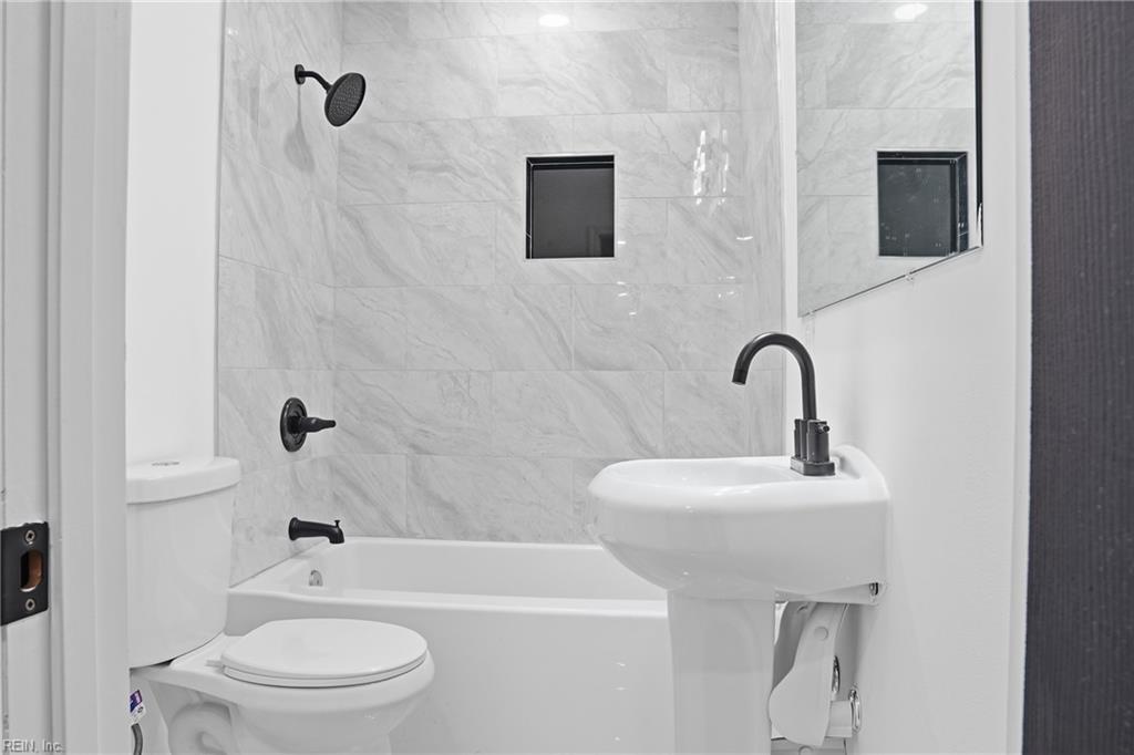 845 N King St Property Photo 38