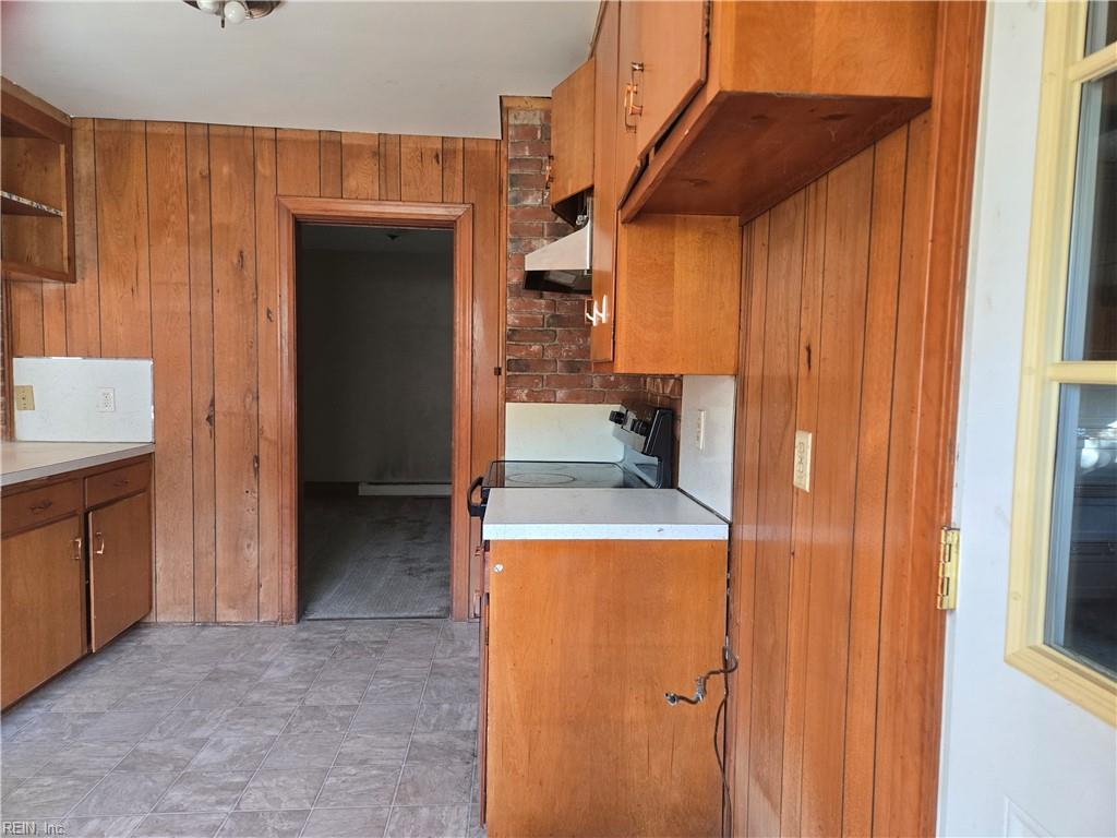 214 Delaney Dr Property Photo 4