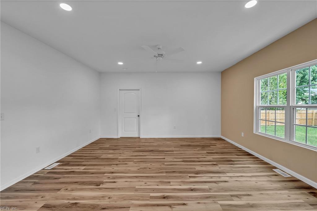 502 Center Ave Property Photo 7