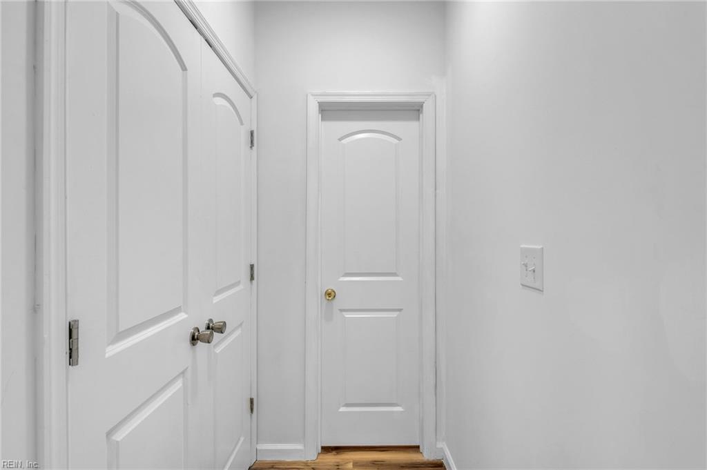 502 Center Ave Property Photo 16