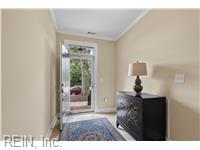 929 Bolling Ave Property Photo 4