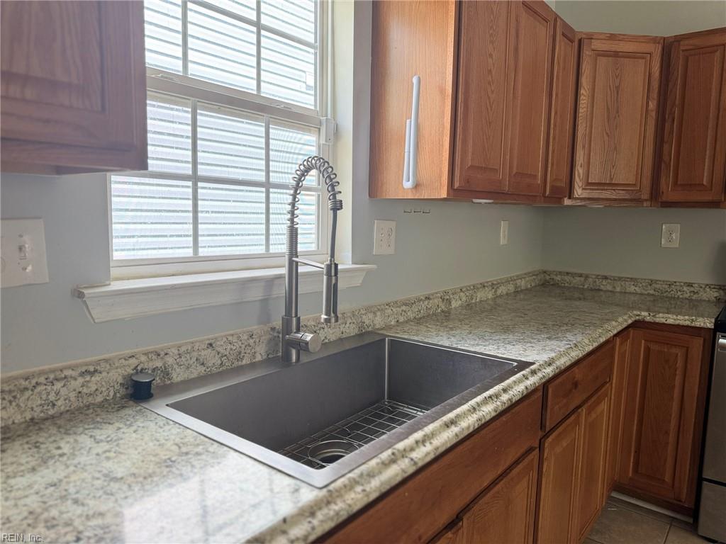 2513 Carona Ave Property Photo 7