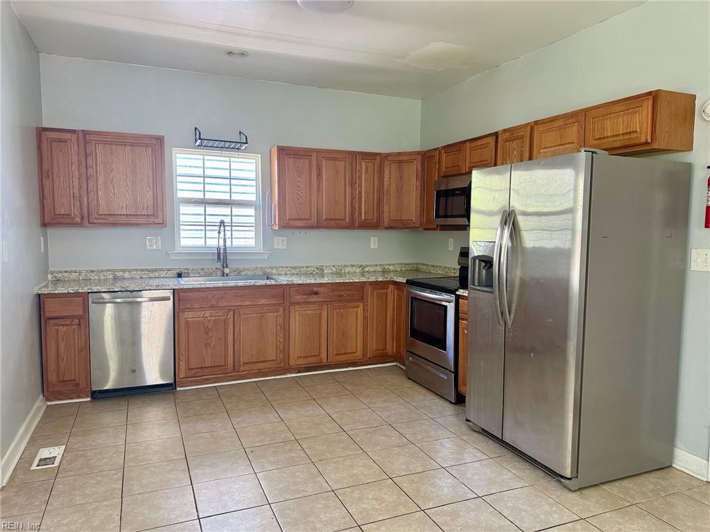 2513 Carona Ave Property Photo 13