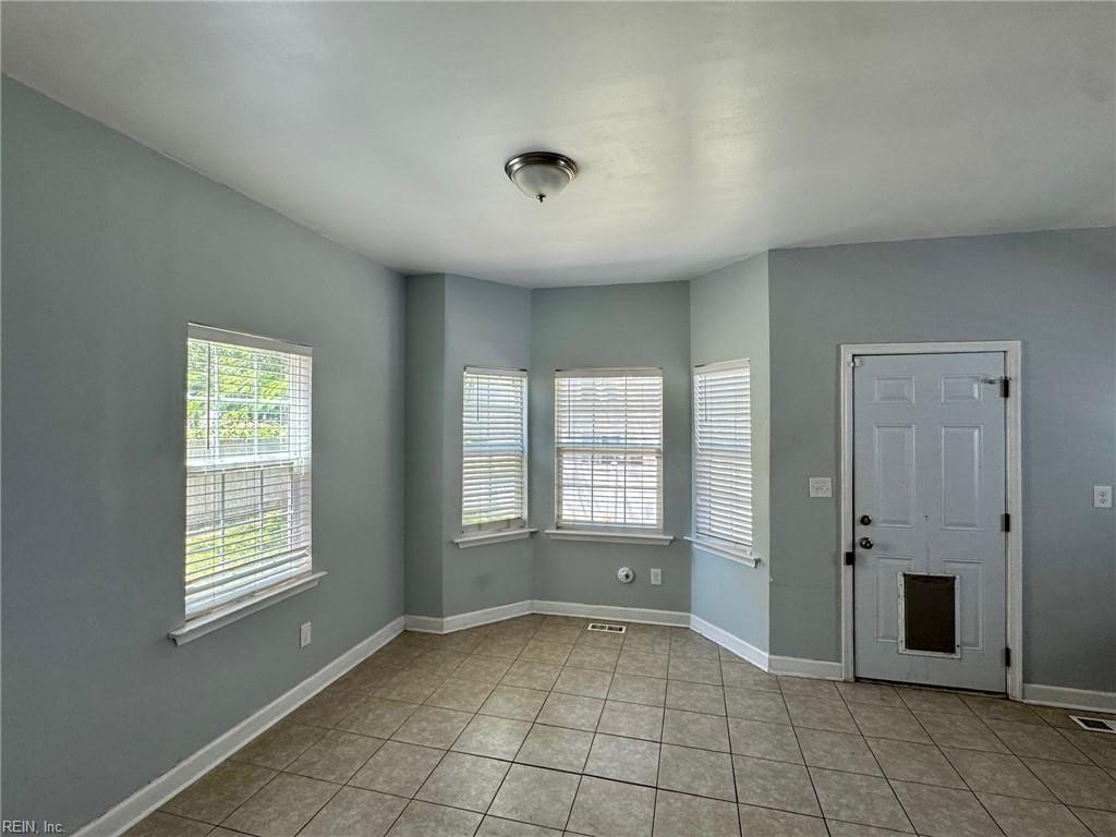 2513 Carona Ave Property Photo 15