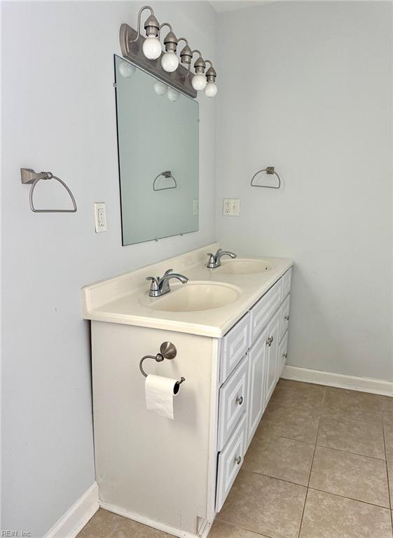 2513 Carona Ave Property Photo 23