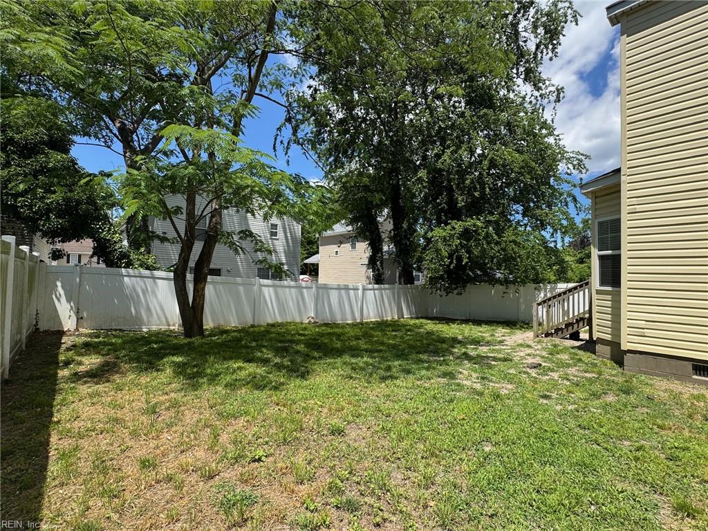 2513 Carona Ave Property Photo 38