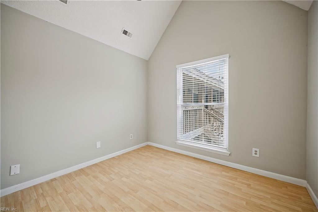 449 E Lake Cir Property Photo 11