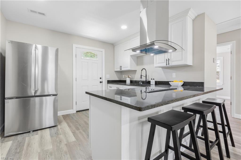 988 15th Street Property Photo 5