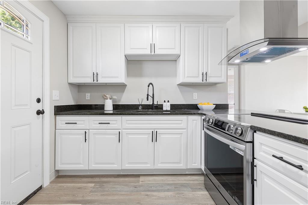 988 15th Street Property Photo 6