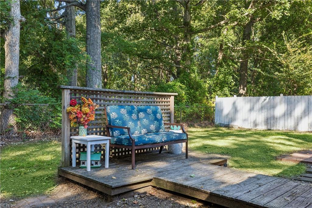 688 Village Green Pw Property Photo 36