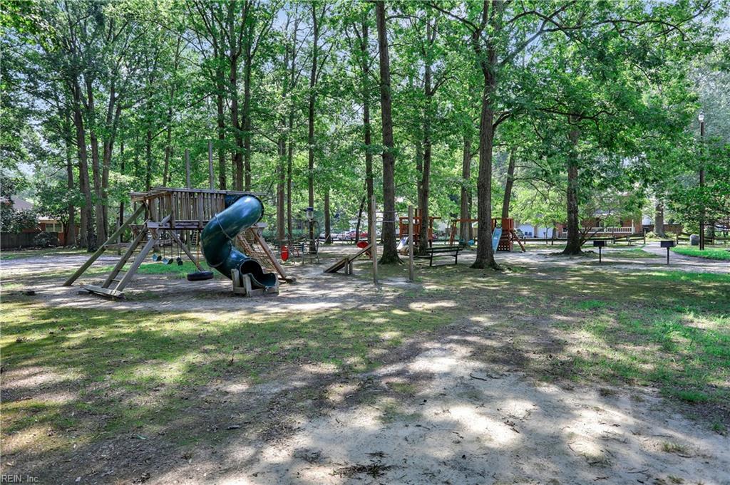 688 Village Green Pw Property Photo 46