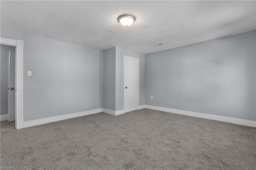 1318 18th St Property Photo 15